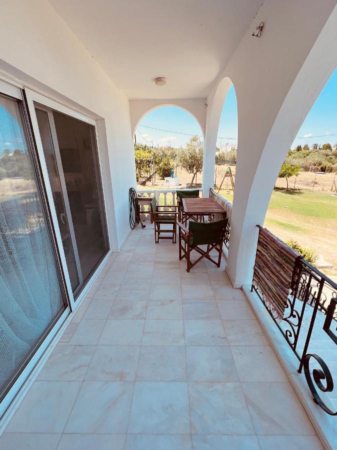 Appartamento Magic House At Halkida 1M From The Beach! Chalkís Esterno foto