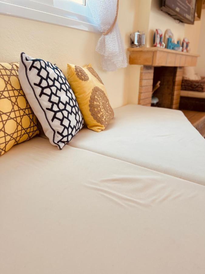 Appartamento Magic House At Halkida 1M From The Beach! Chalkís Esterno foto